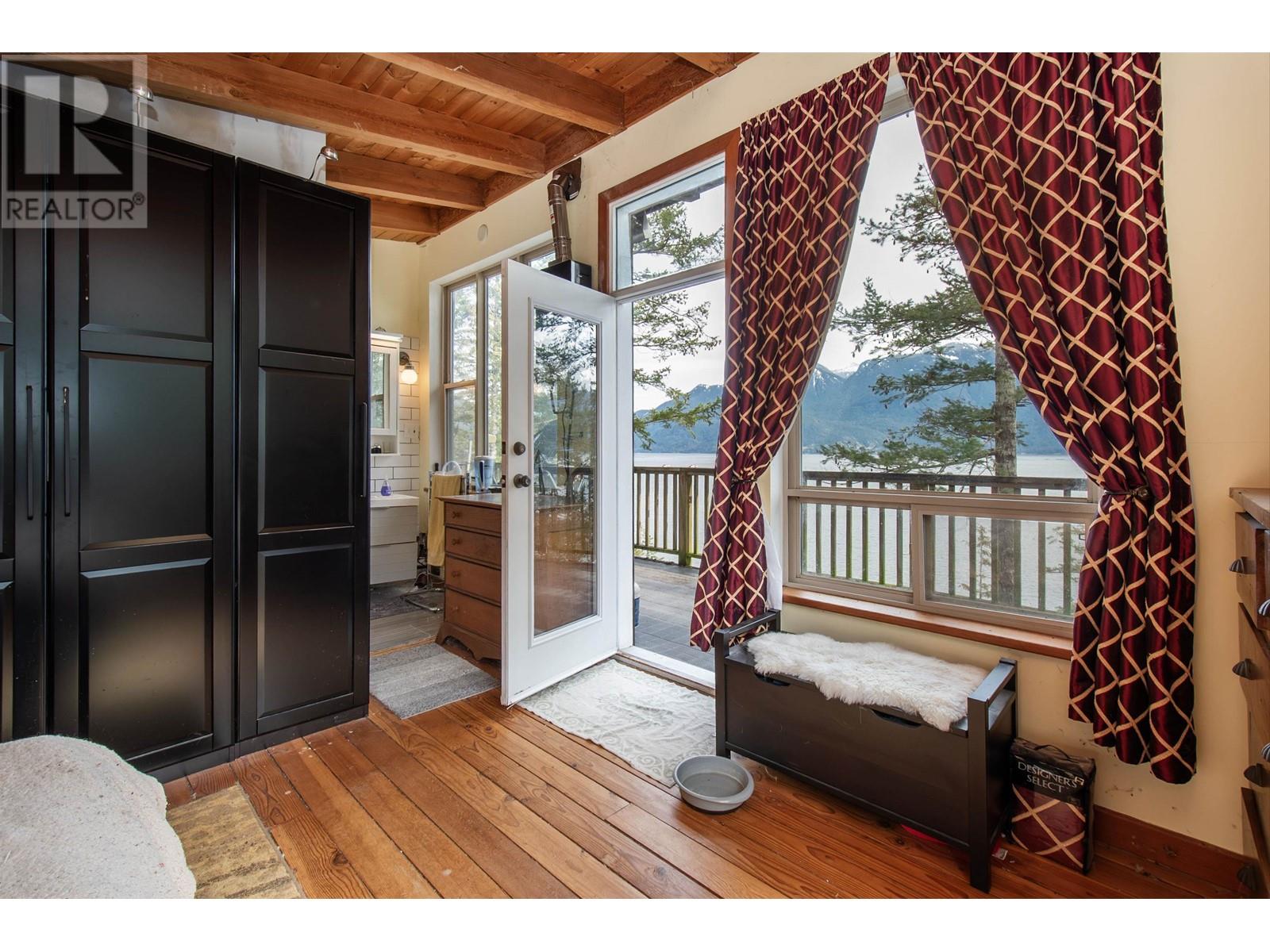1772 MOUNT ARTABAN ROAD, Gambier Island