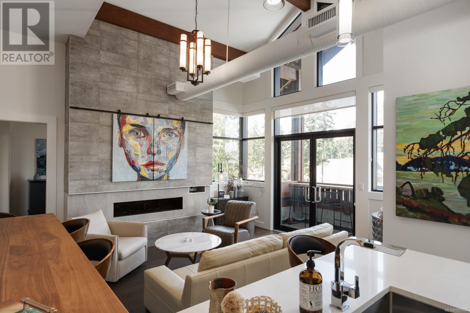 404 2049 Country Club Way, Langford