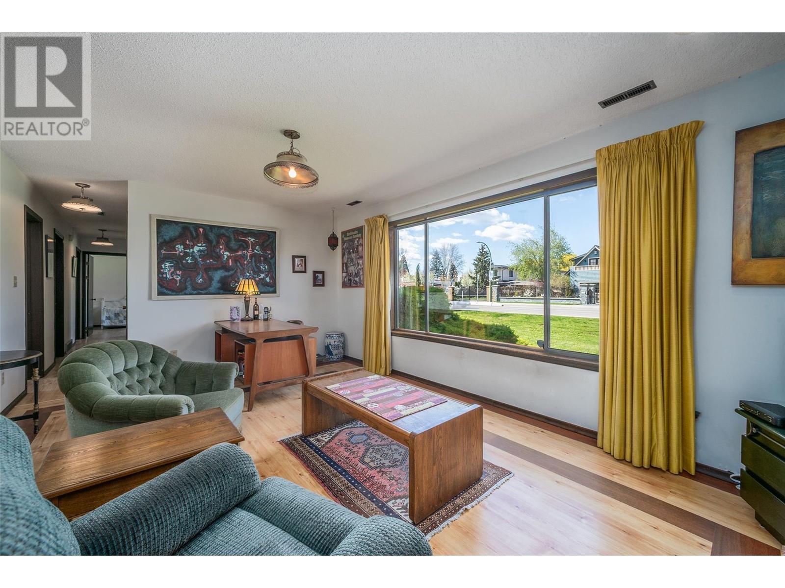 Photo 26 of 2681 Abbott Street, Kelowna BC