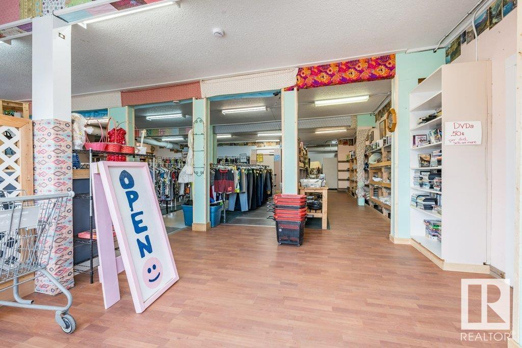 Photo 8 of 4813 50 Av, Wetaskiwin AB