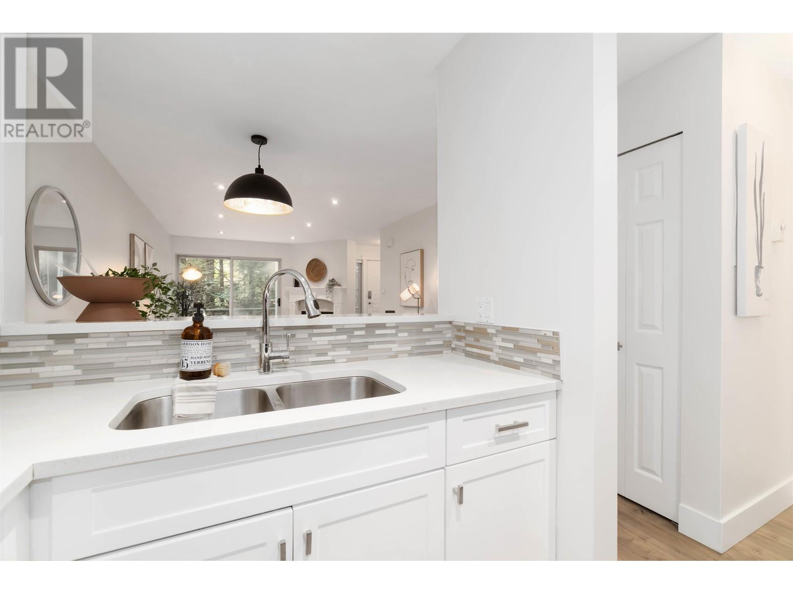 11 65 FOXWOOD DRIVE, Port Moody real estate listing R2993048