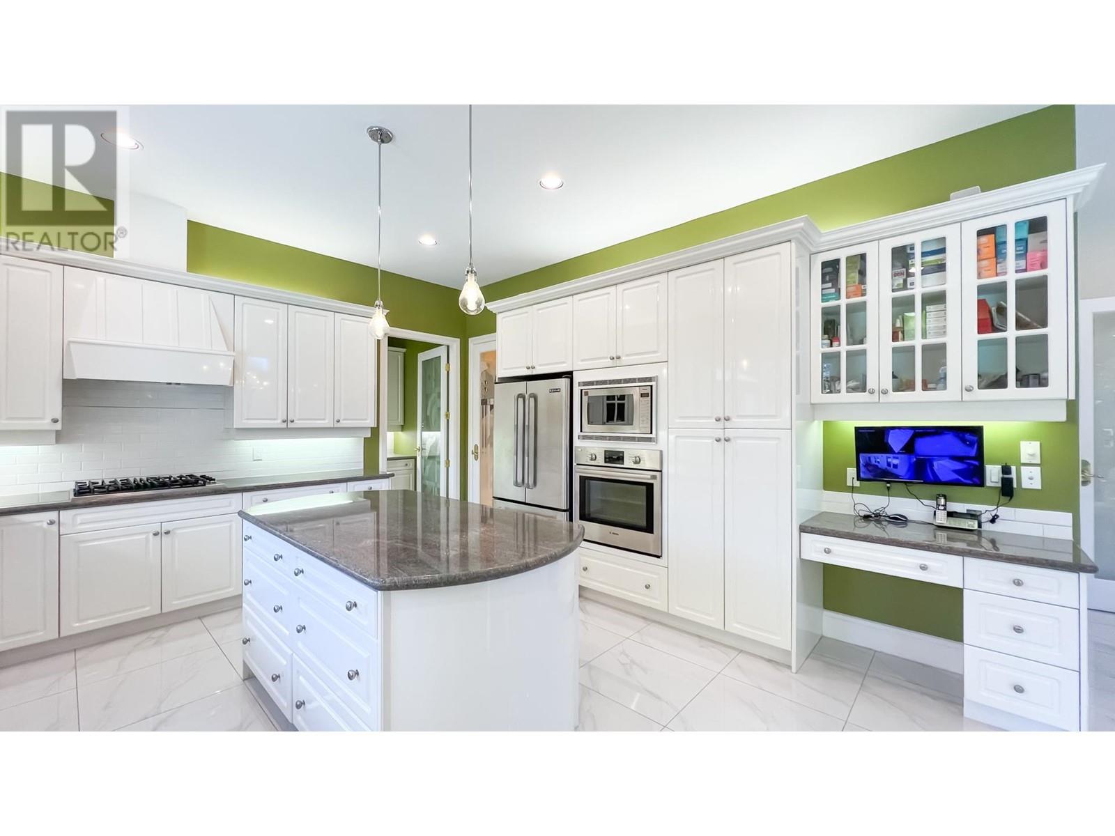 Photo 9 of 7540 Montana Road, Richmond BC