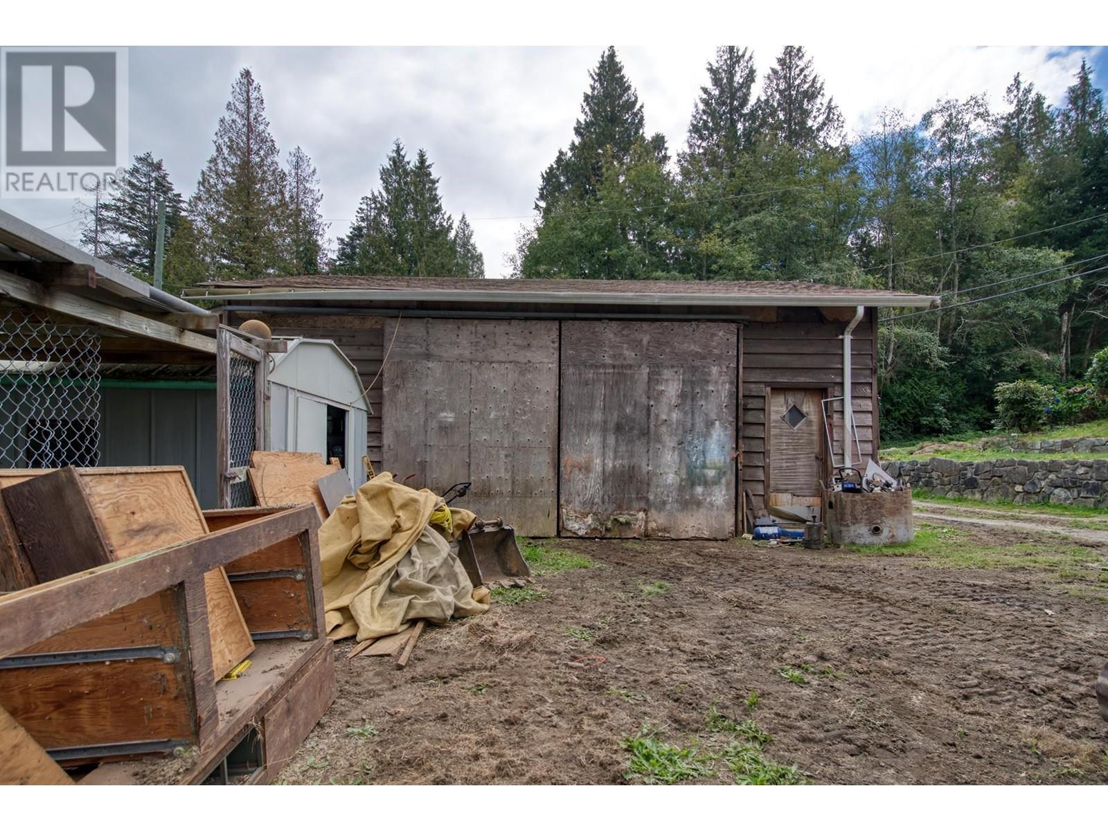 7712 FAWN ROAD, Halfmoon Bay