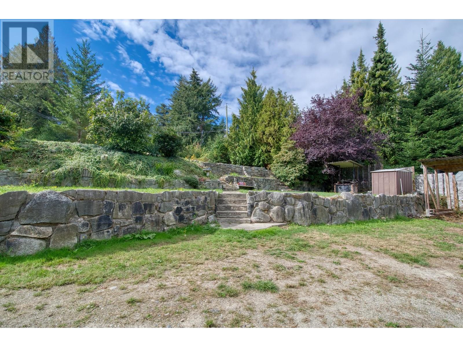 7712 FAWN ROAD, Halfmoon Bay