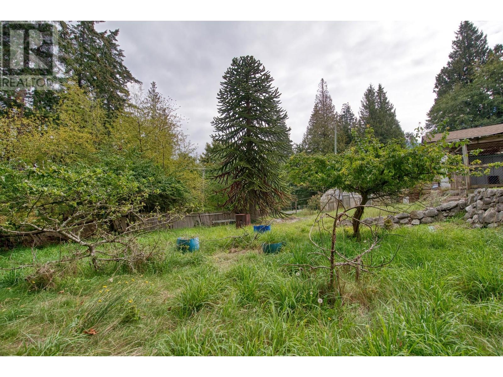 7712 FAWN ROAD, Halfmoon Bay