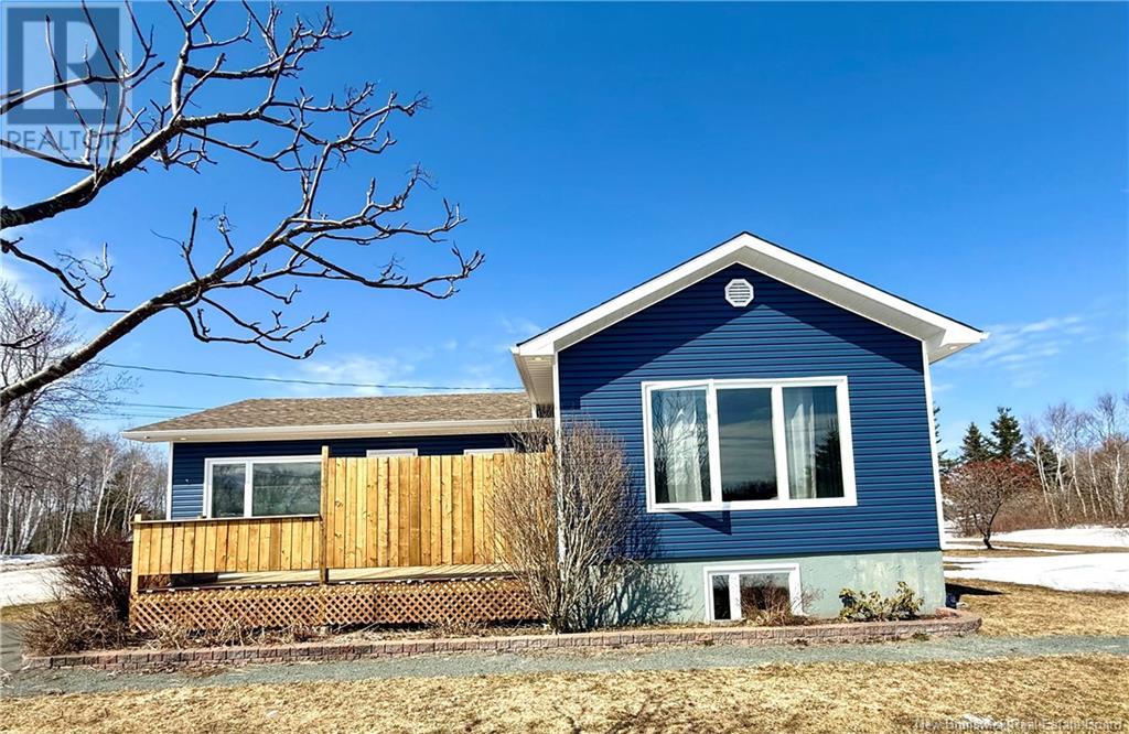 Photo 1 of 108 Rue Des Erables, Saintleolin NB