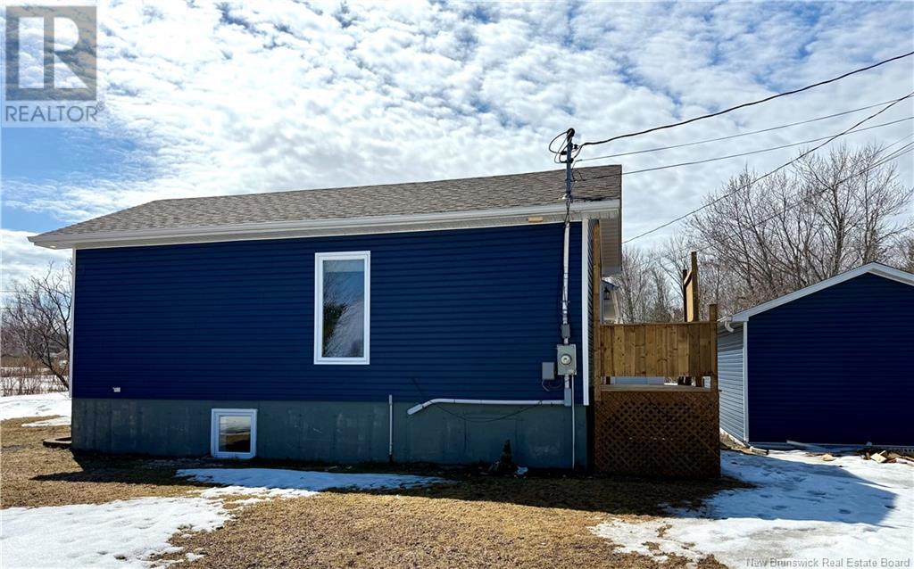 Photo 9 of 108 Rue Des Erables, Saintleolin NB