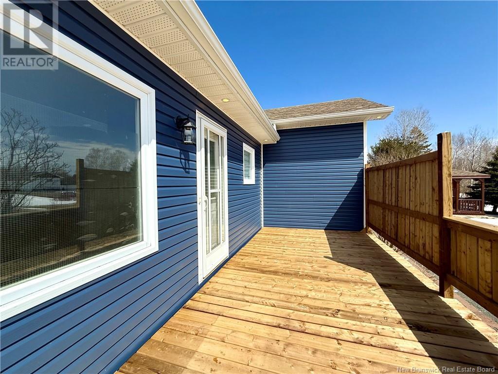 Photo 15 of 108 Rue Des Erables, Saintleolin NB