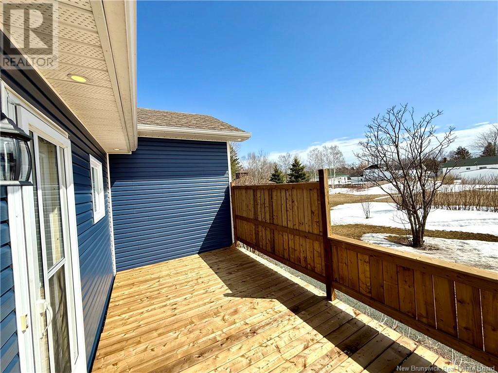 Photo 14 of 108 Rue Des Erables, Saintleolin NB
