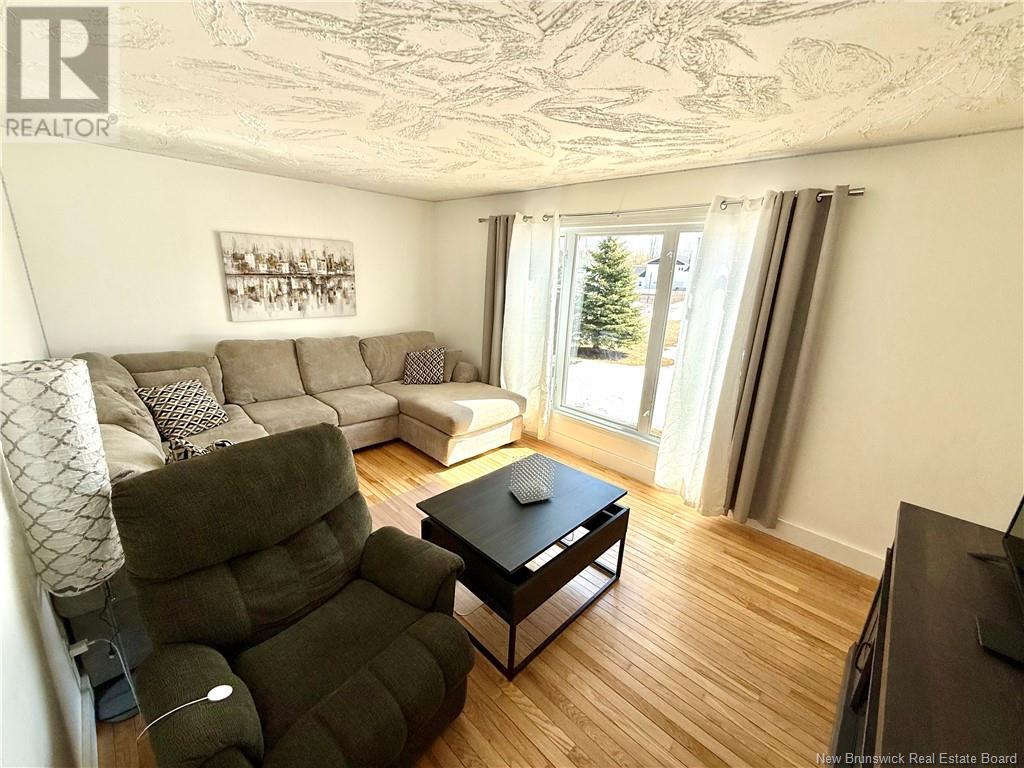Photo 23 of 108 Rue Des Erables, Saintleolin NB