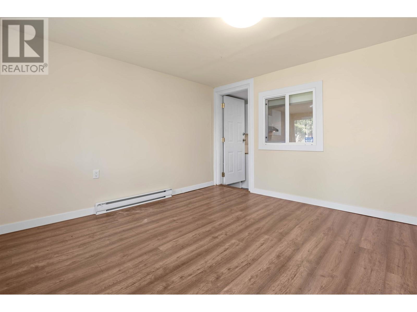 Photo 12 of 12171 221 Street, Maple Ridge BC