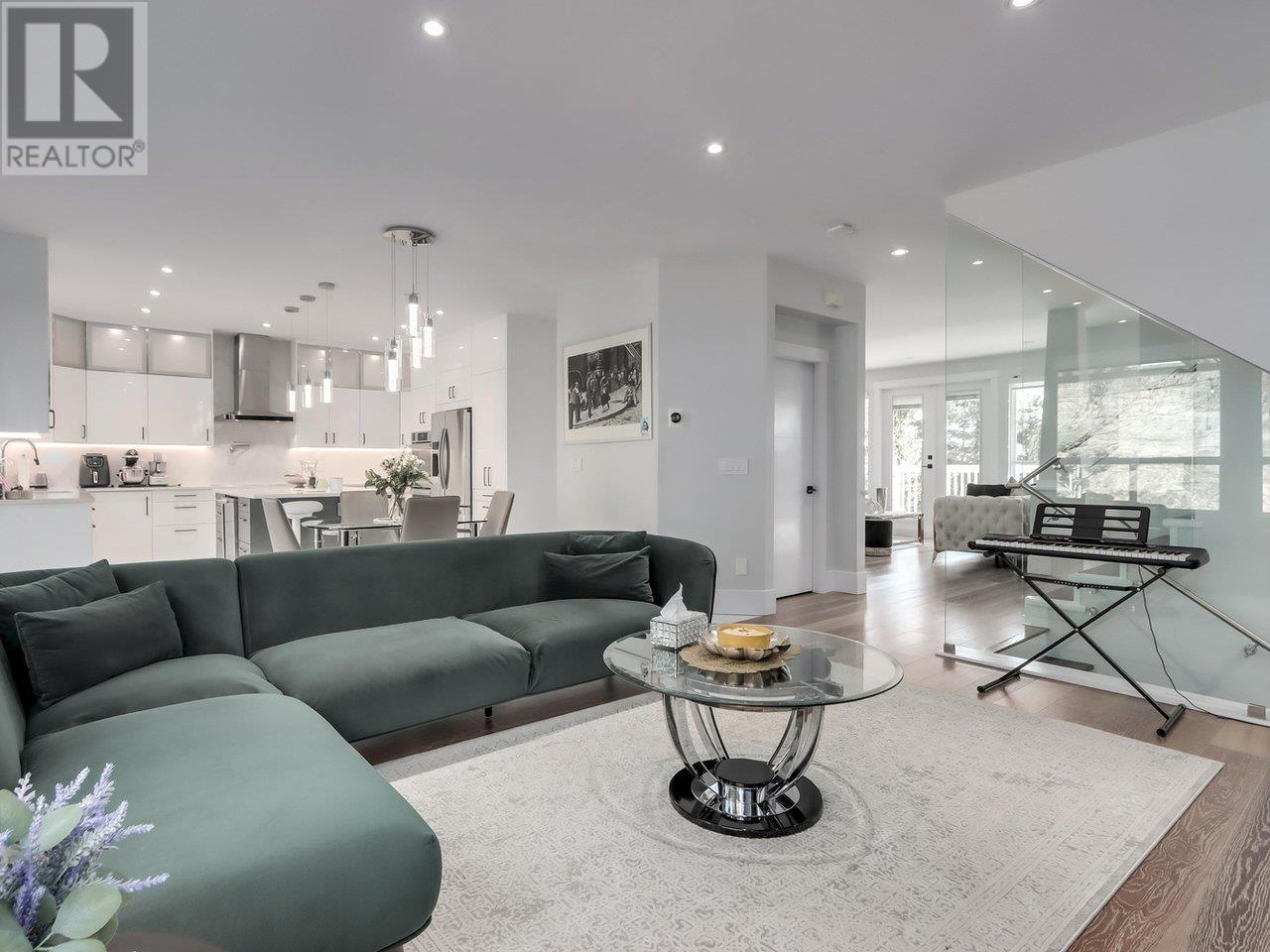108 SYCAMORE DRIVE, Port Moody real estate listing R2993013