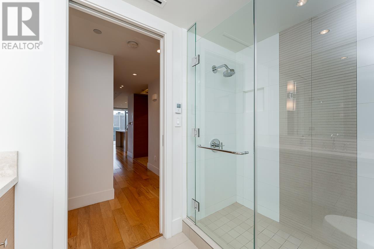 2202 667 HOWE STREET, Vancouver