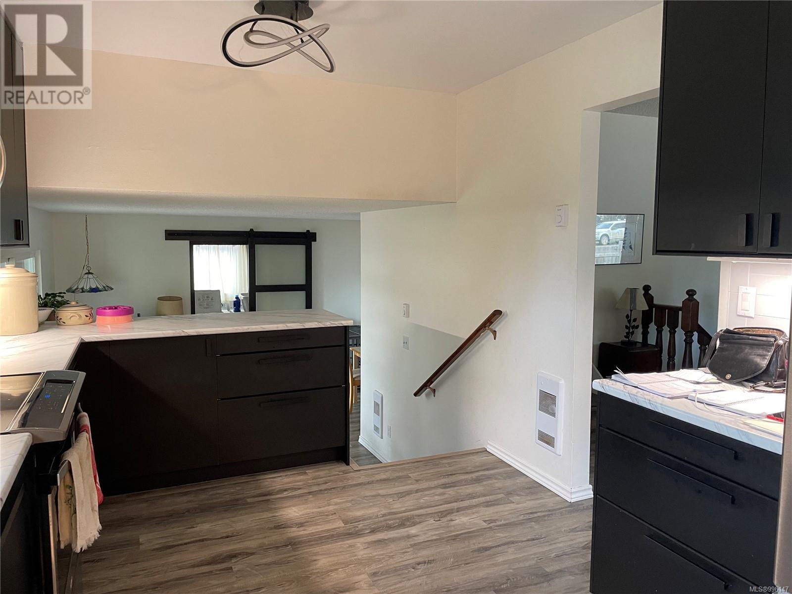 9489 Scott St, Port Hardy