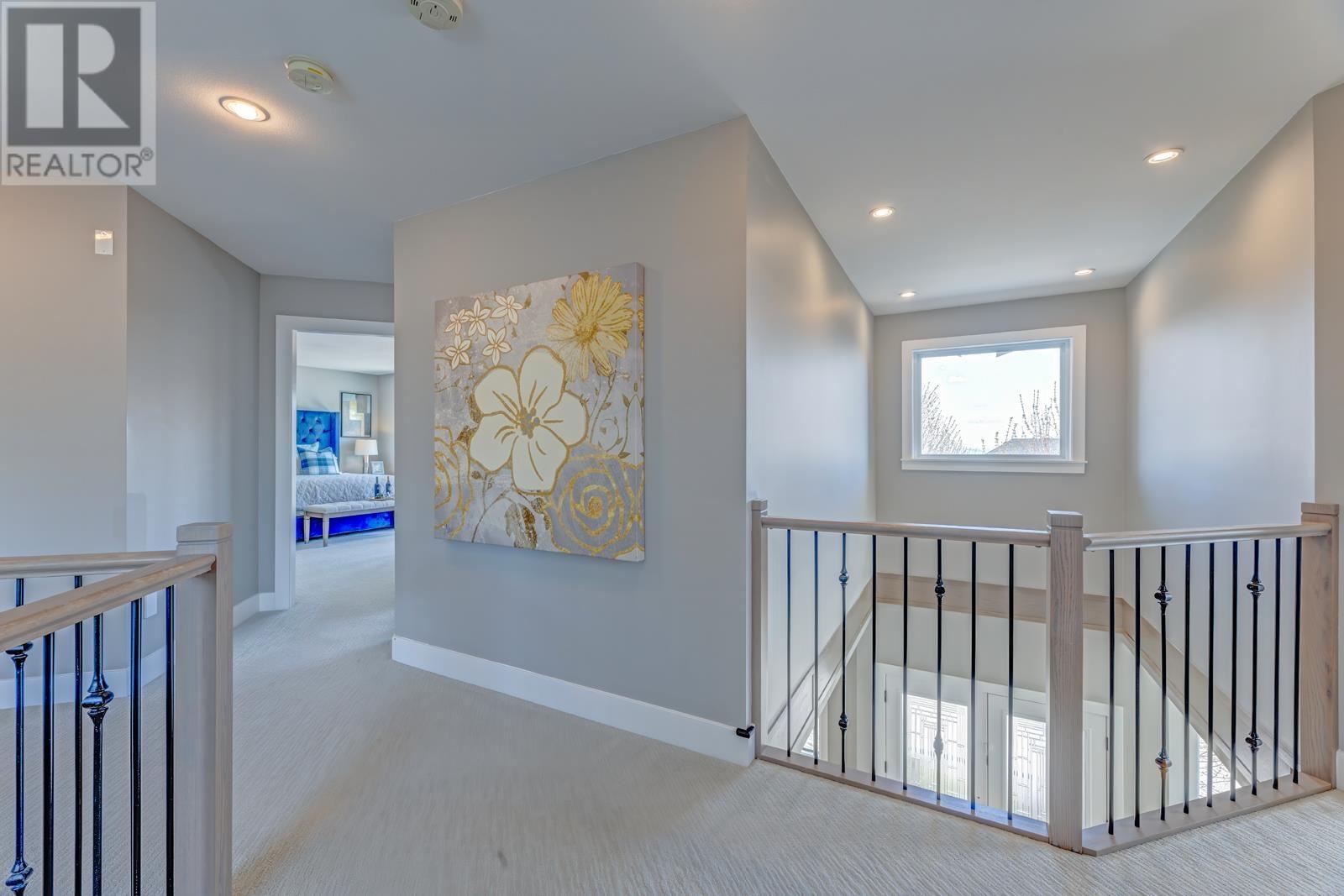 Photo 15 of 1438 Strawline Hill Street, Coquitlam BC