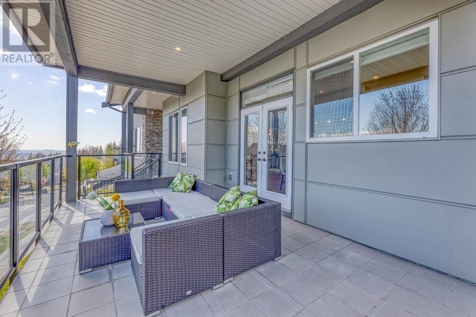 Photo 31 of 1438 Strawline Hill Street, Coquitlam BC