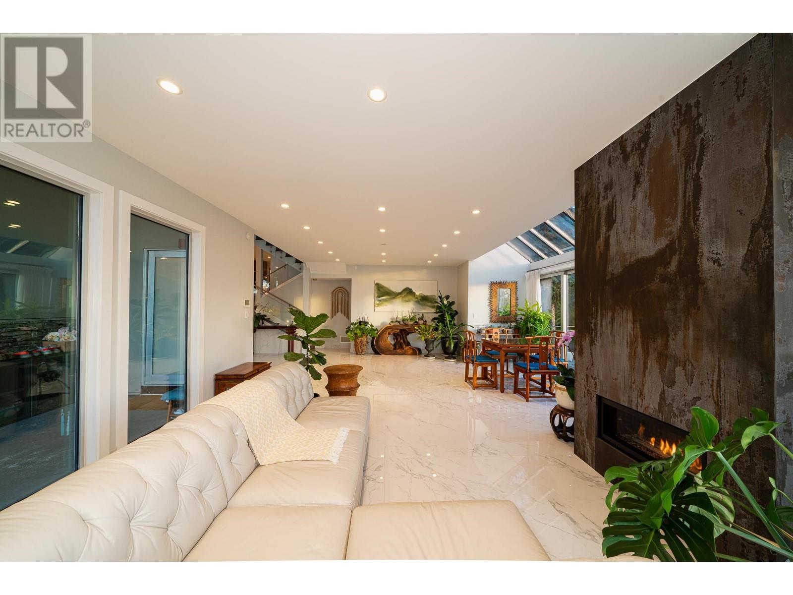 5290 GULF PLACE, West Vancouver