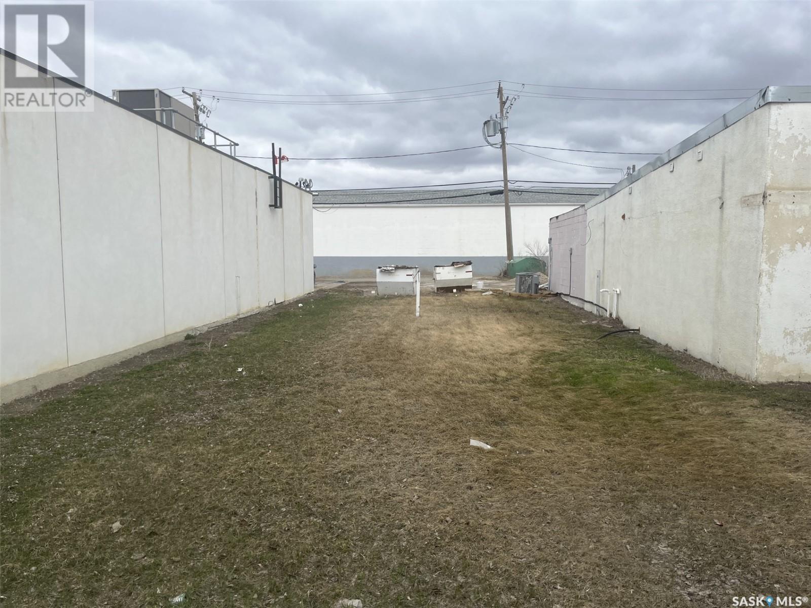 Photo 2 of 116 Main Street, Rosetown SK