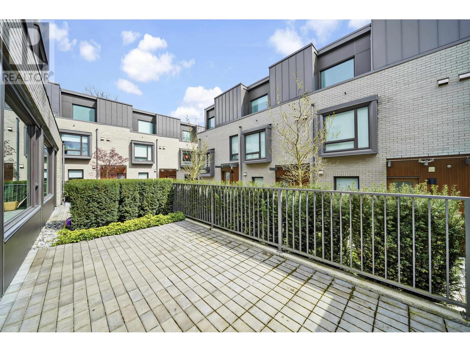 6816 OAK STREET, Vancouver real estate listing R2993027