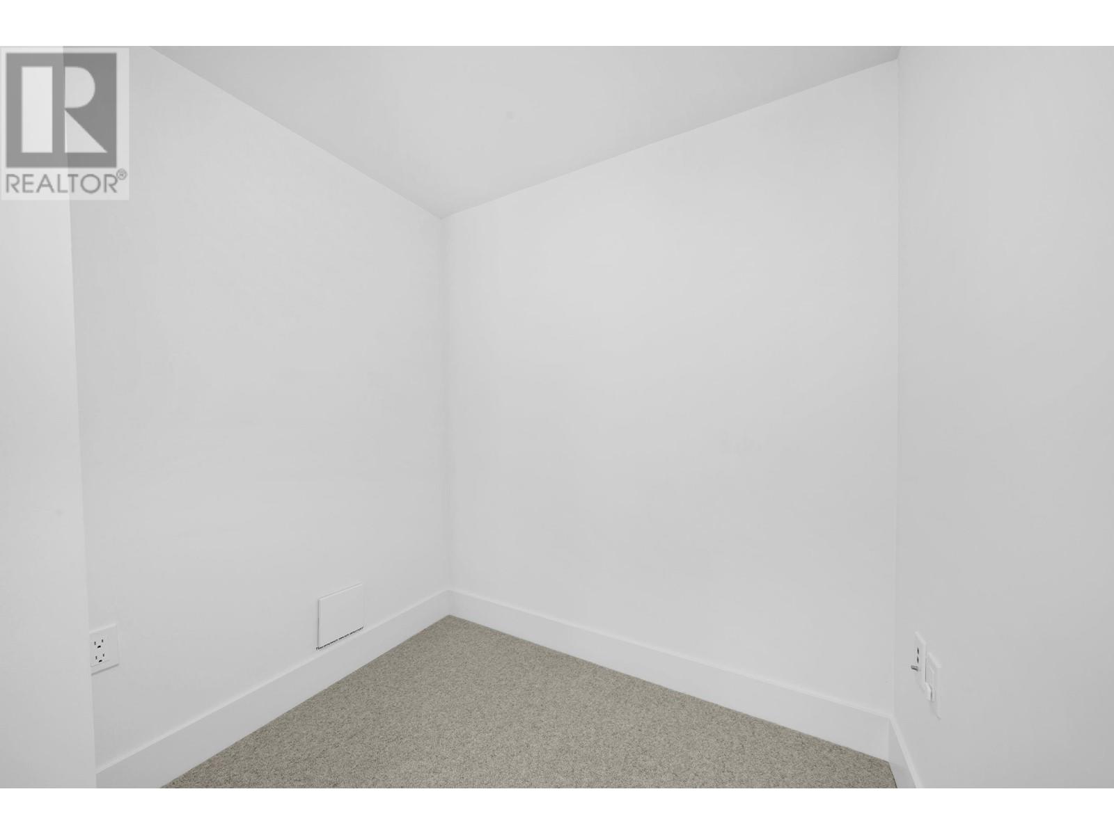 6816 OAK STREET, Vancouver real estate listing R2993027
