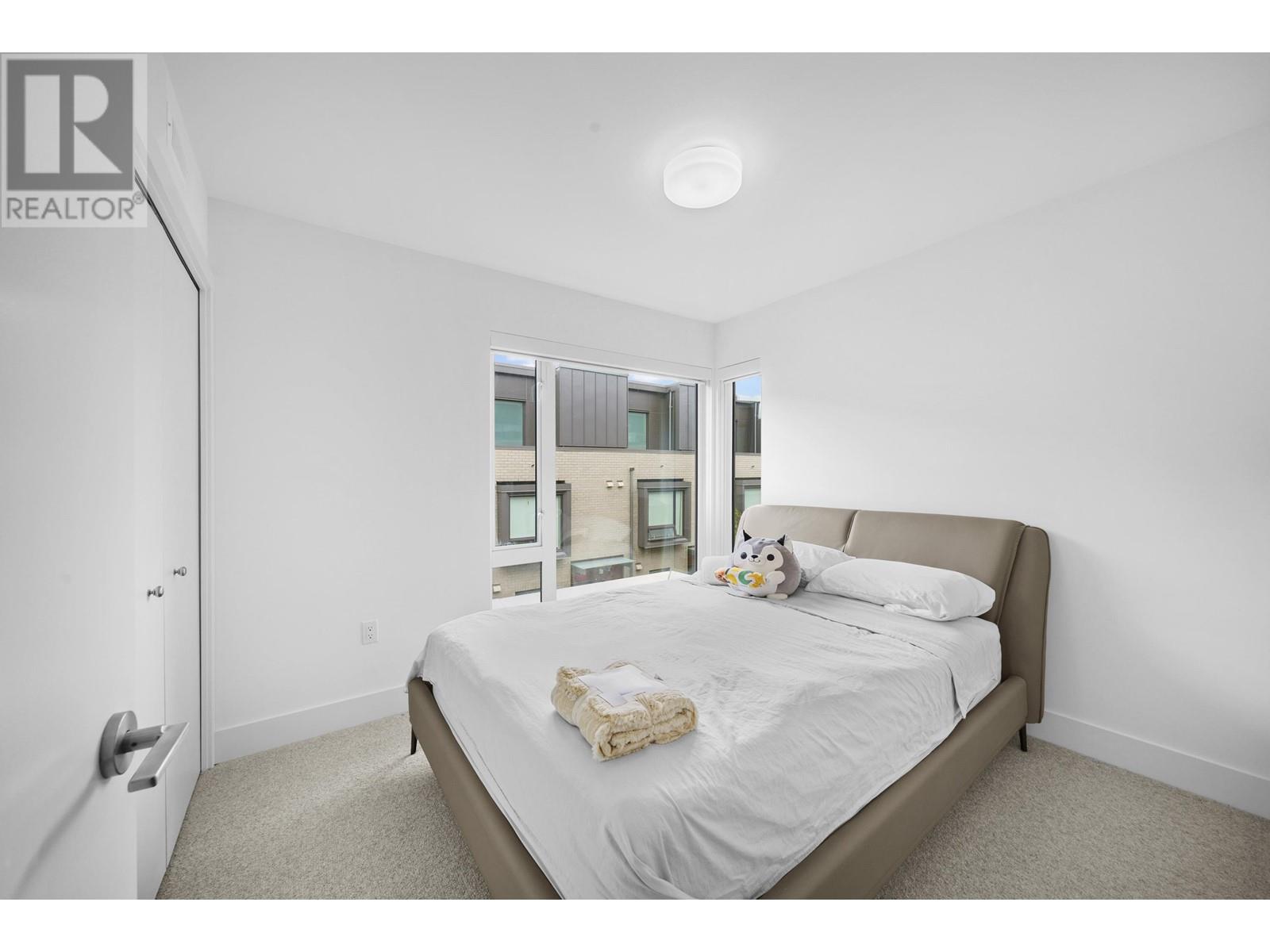 6816 OAK STREET, Vancouver real estate listing R2993027
