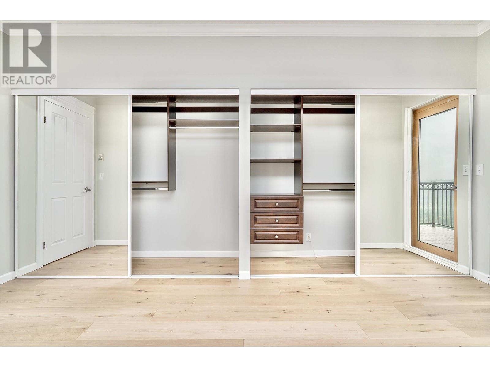 2001 555 AUSTIN AVENUE, Coquitlam
