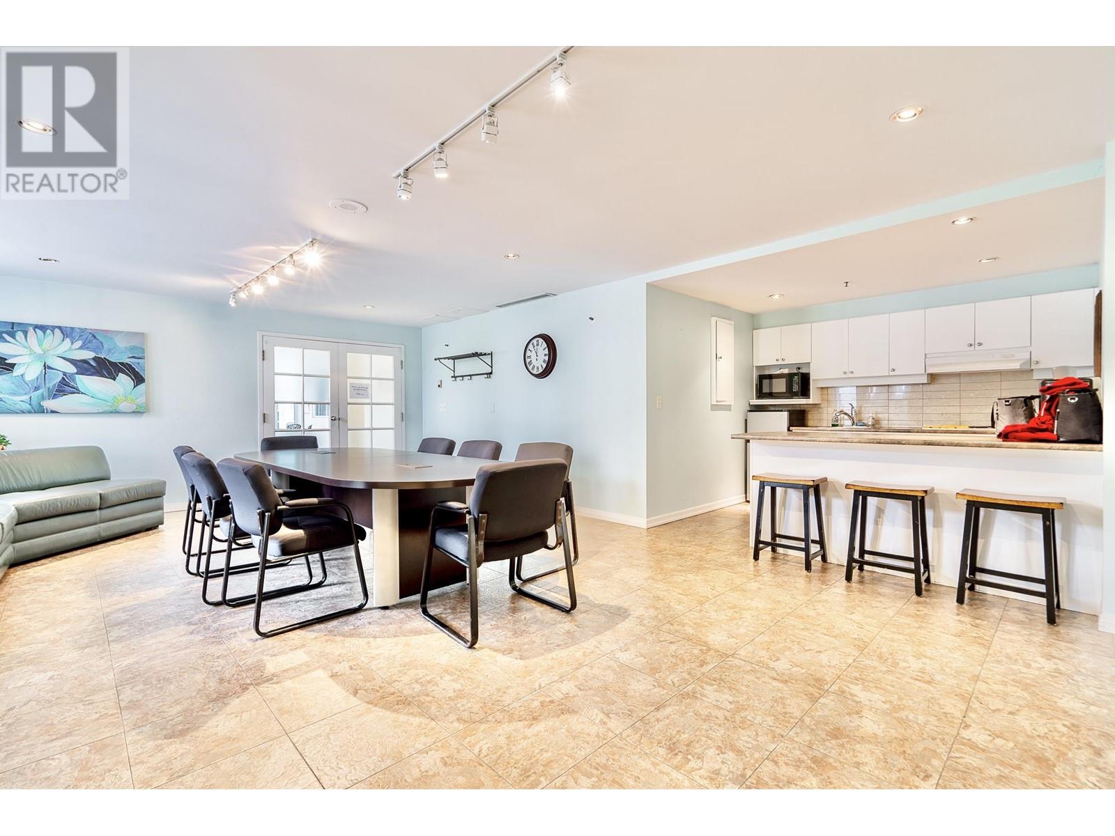 2001 555 AUSTIN AVENUE, Coquitlam