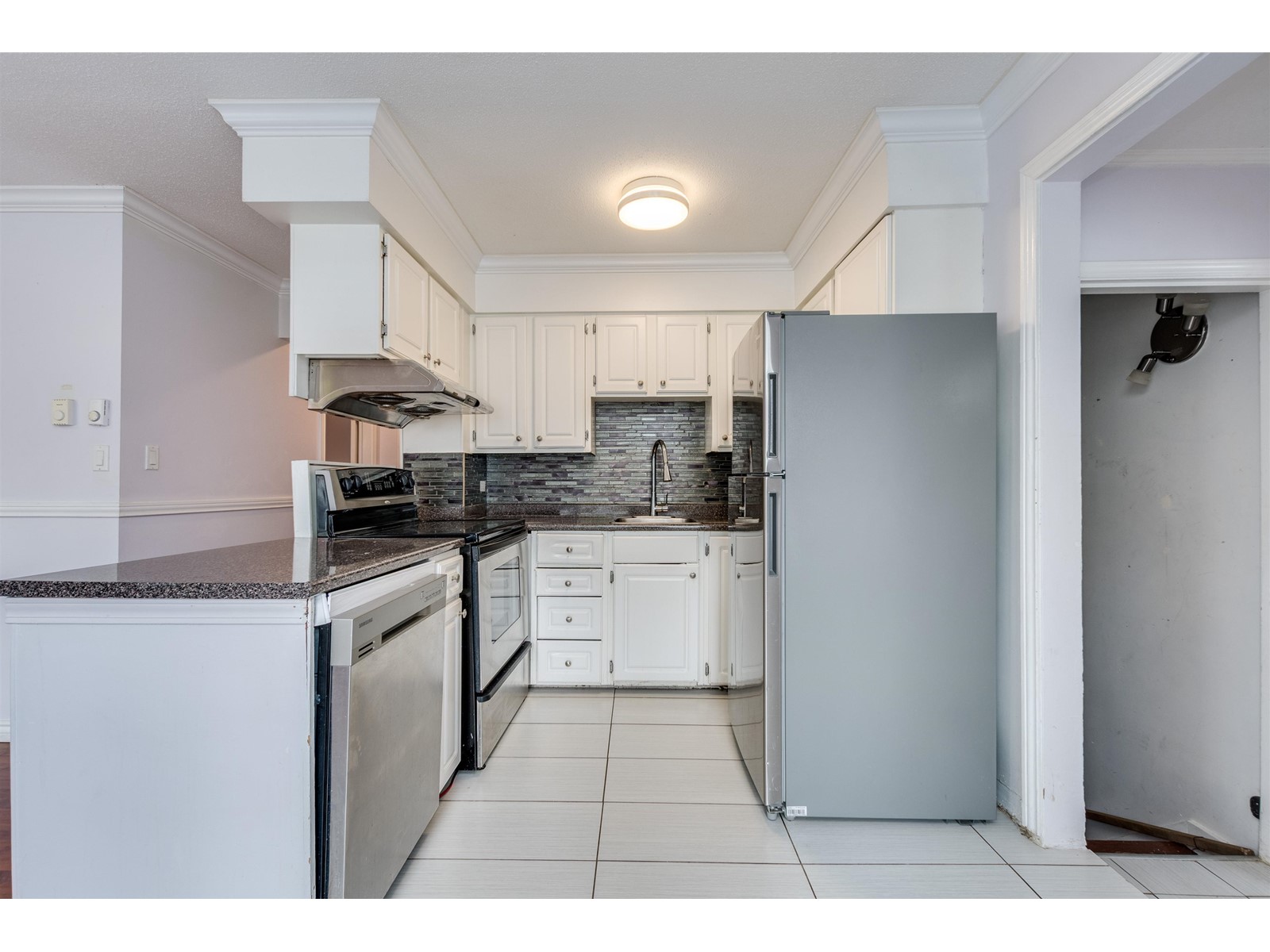 33914 GEORGE FERGUSON WAY, Abbotsford