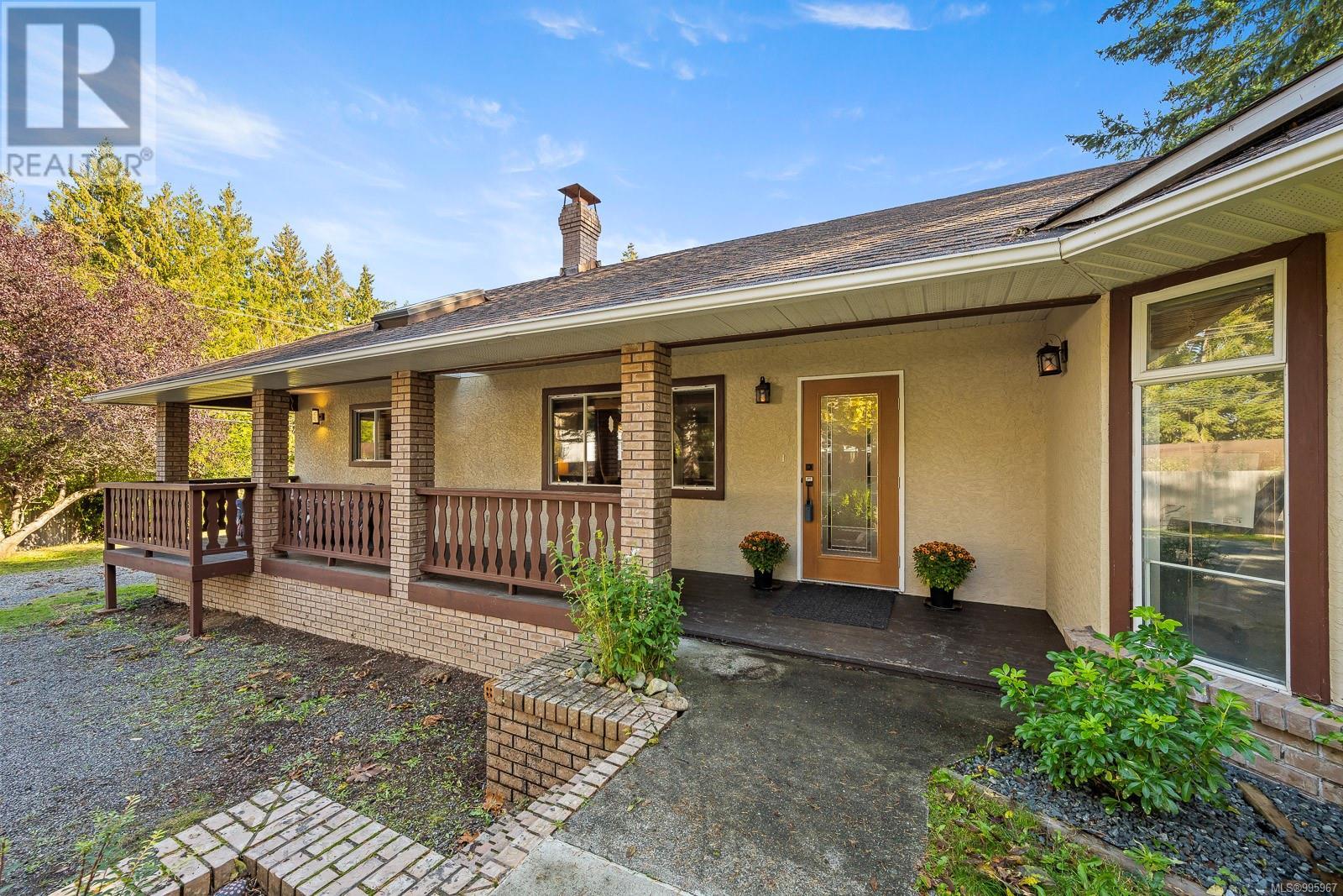 65 Islewood Dr, Bowser