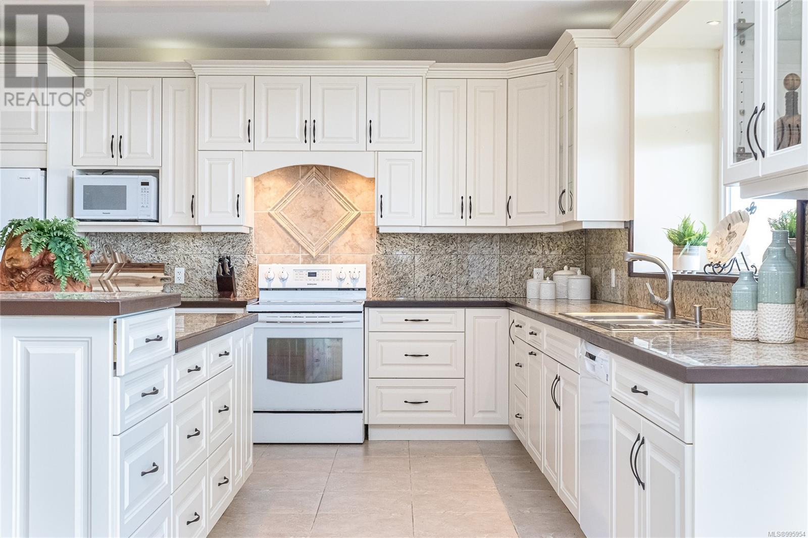 Photo 73 of 5315 Gainsberg Rd, Bowser BC