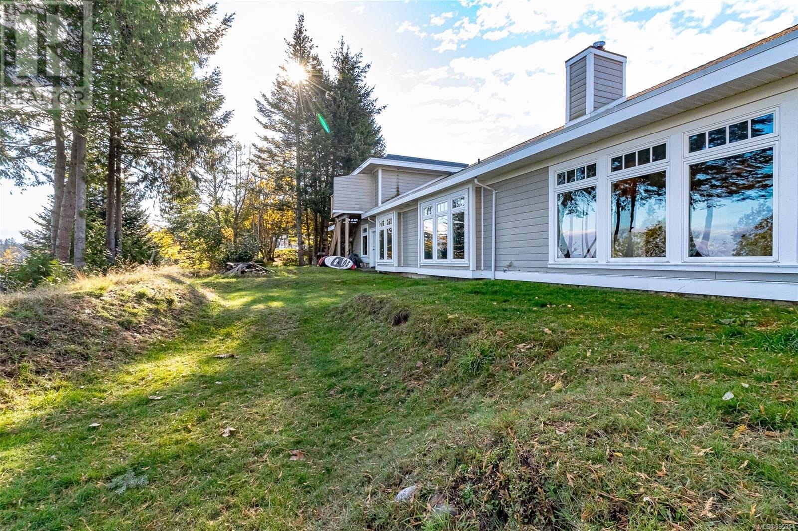 Photo 31 of 5315 Gainsberg Rd, Bowser BC