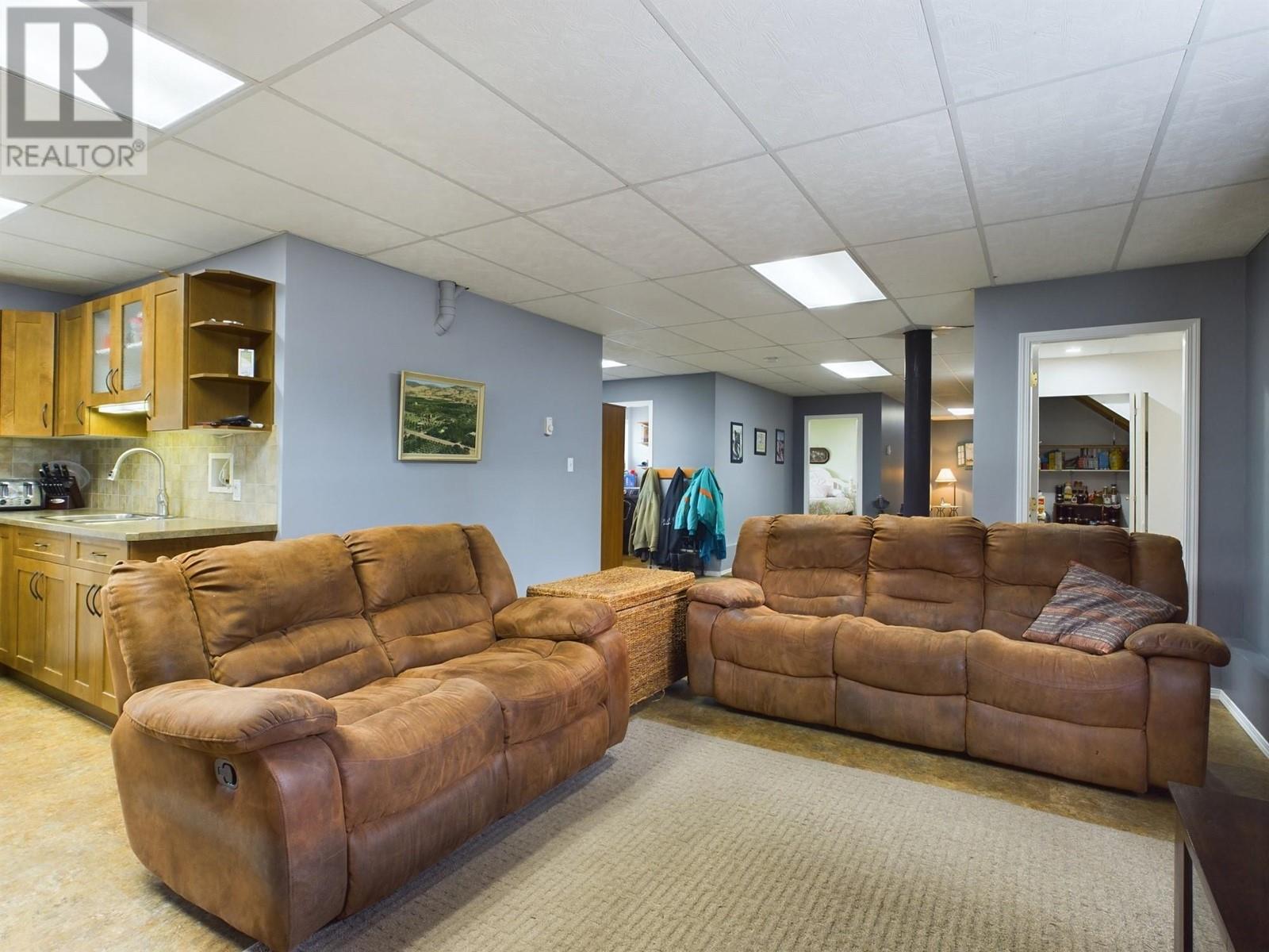 238 Park Rill Road, Oliver