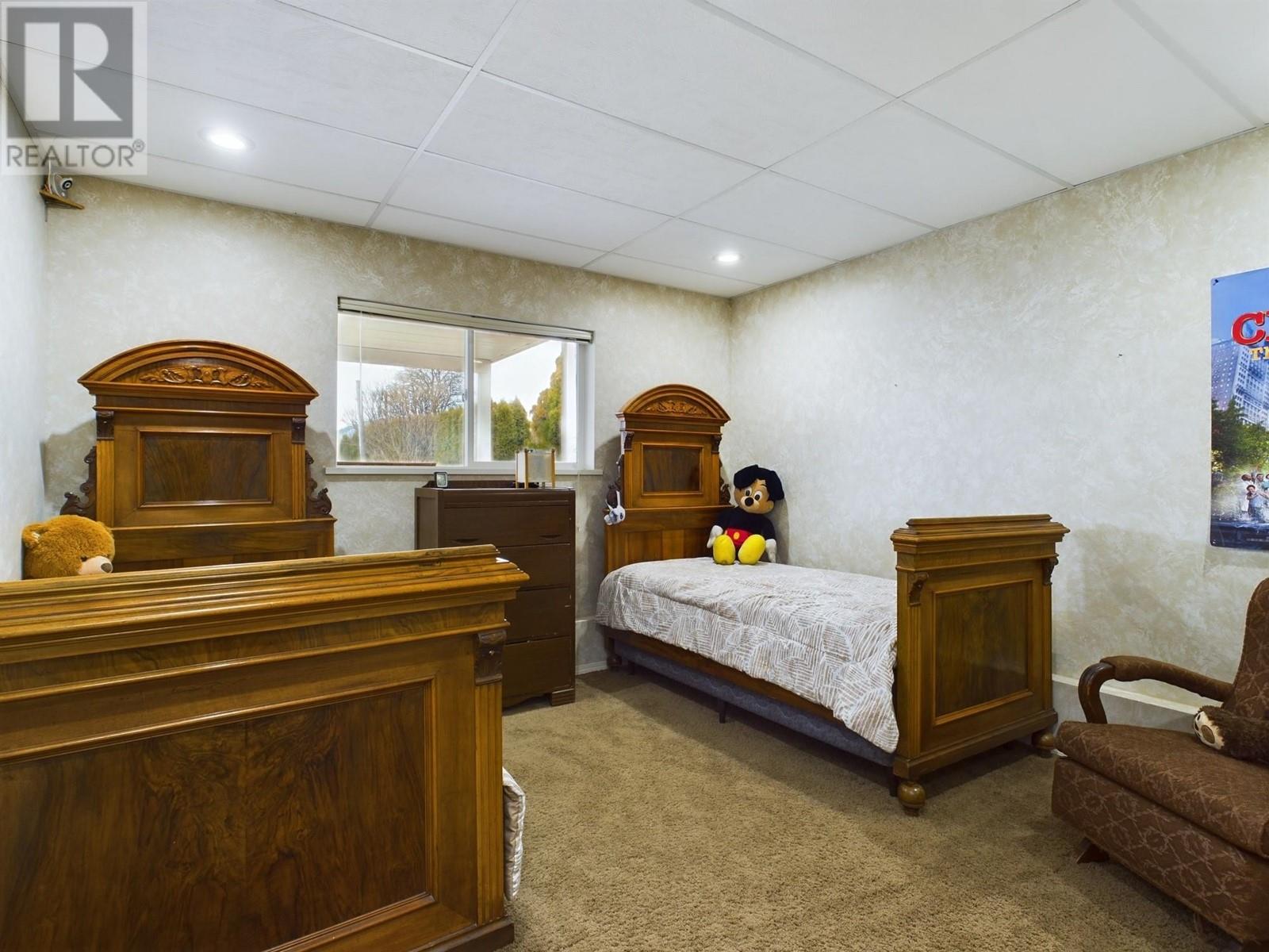 238 Park Rill Road, Oliver