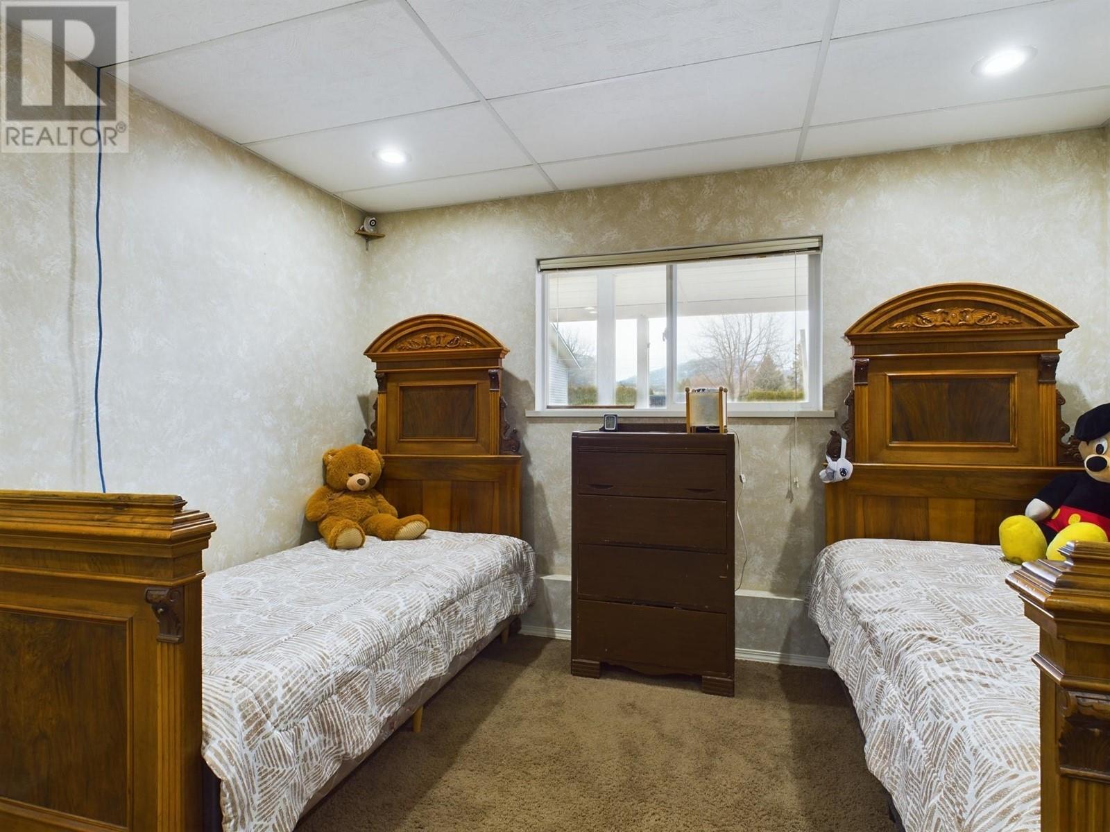 238 Park Rill Road, Oliver
