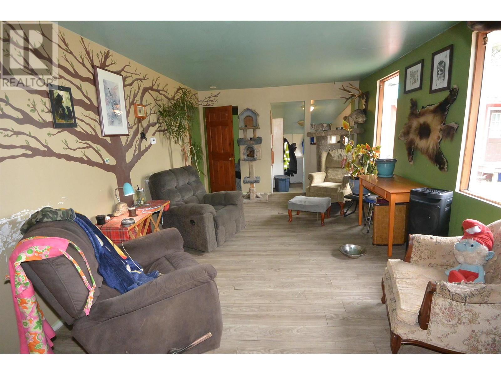 3305 ALFRED AVENUE, Smithers