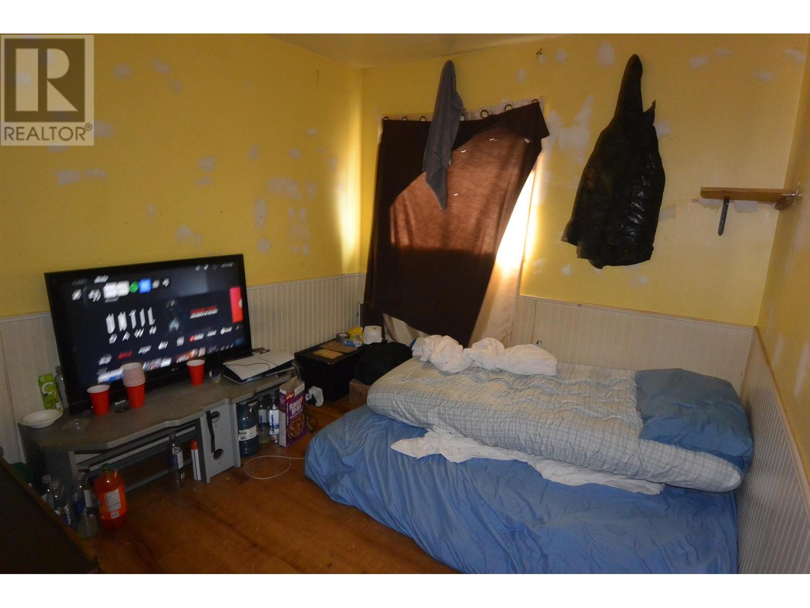 3305 ALFRED AVENUE, Smithers