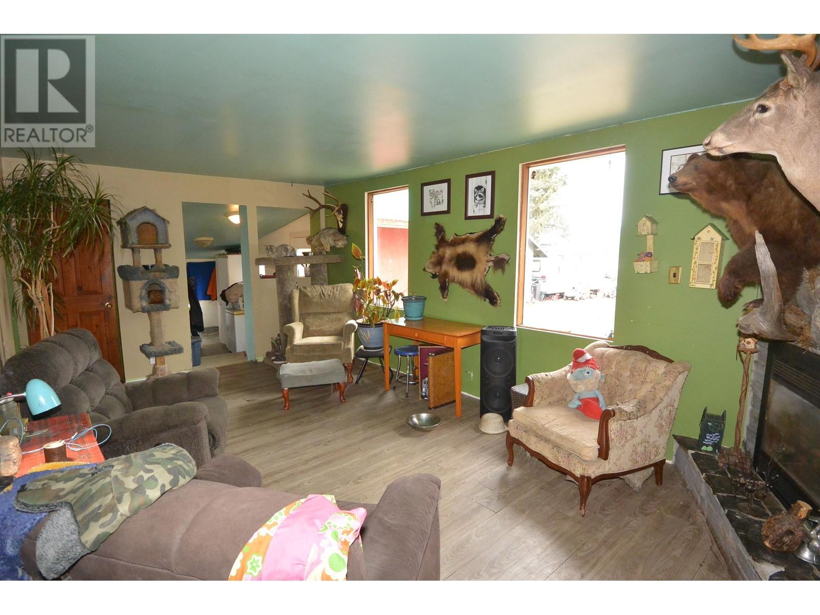 3305 ALFRED AVENUE, Smithers