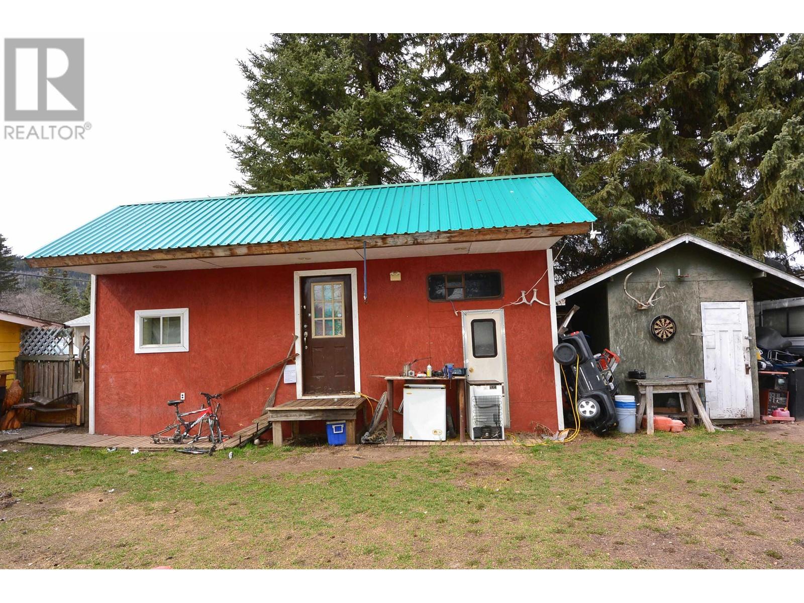 3305 ALFRED AVENUE, Smithers