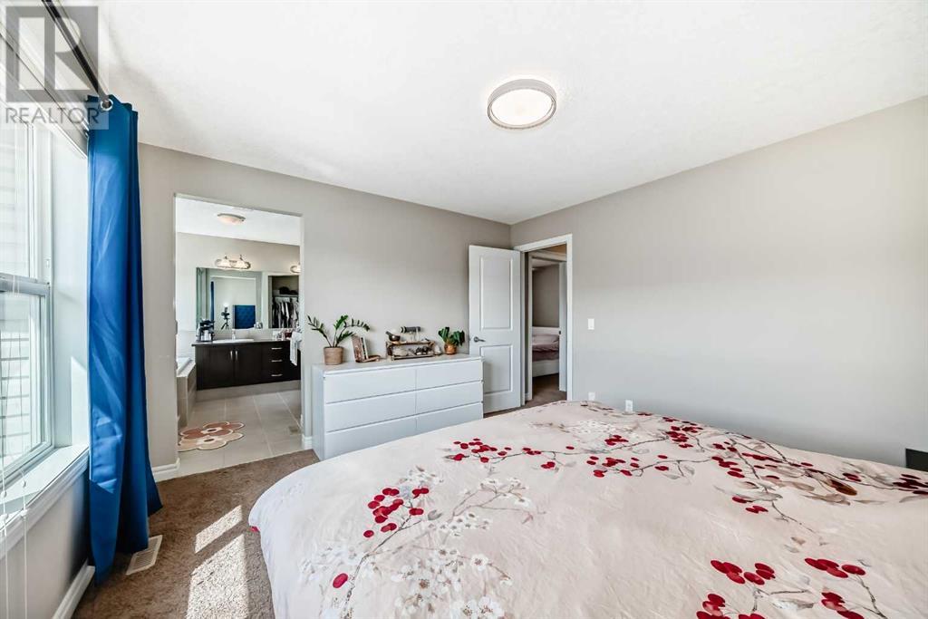 Single Family House for Sale in  Sherwood Heights NW Sherwood Calgary 