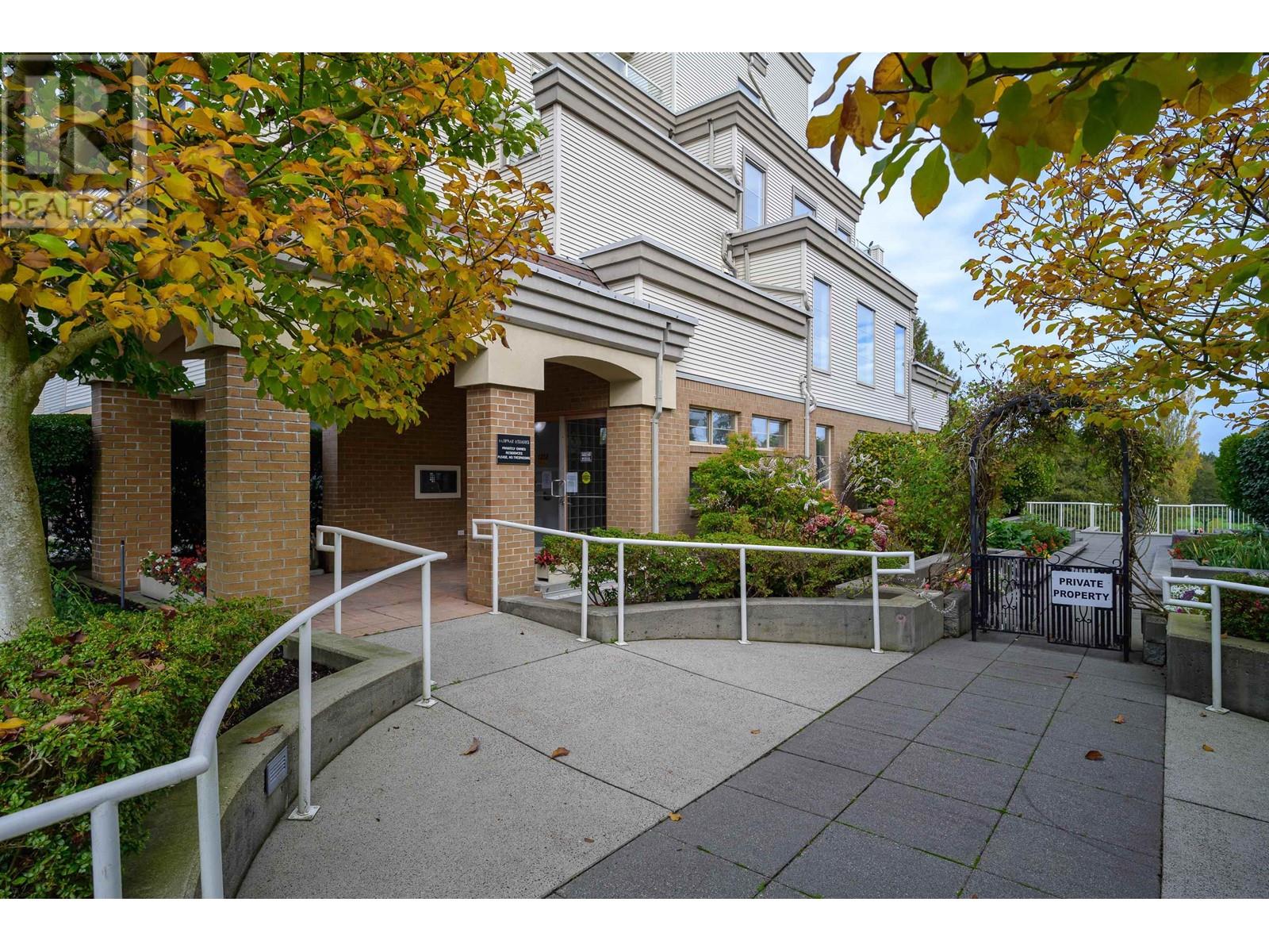 Photo 4 of A 203 1258 Hunter Road, Delta BC