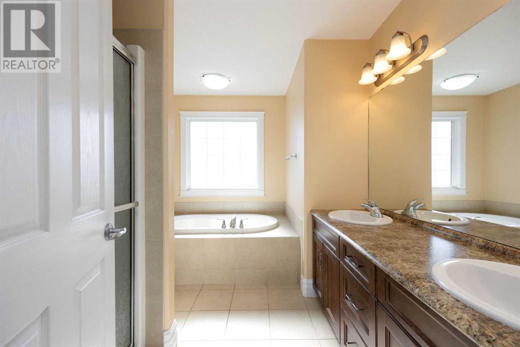 118 Mayflower Bay, Fort McMurray