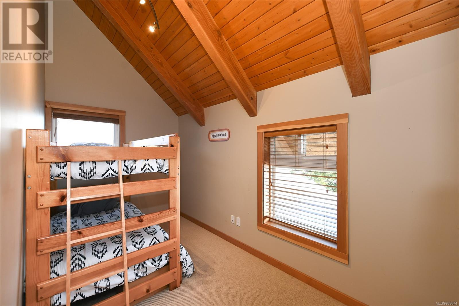 570 Arrowsmith Ridge, Courtenay real estate listing 989674