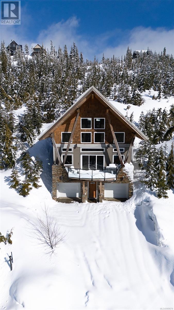 570 Arrowsmith Ridge, Courtenay real estate listing 989674