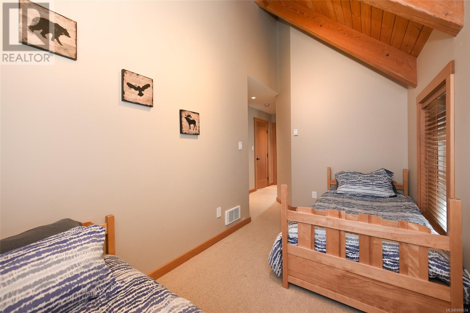 570 Arrowsmith Ridge, Courtenay real estate listing 989674