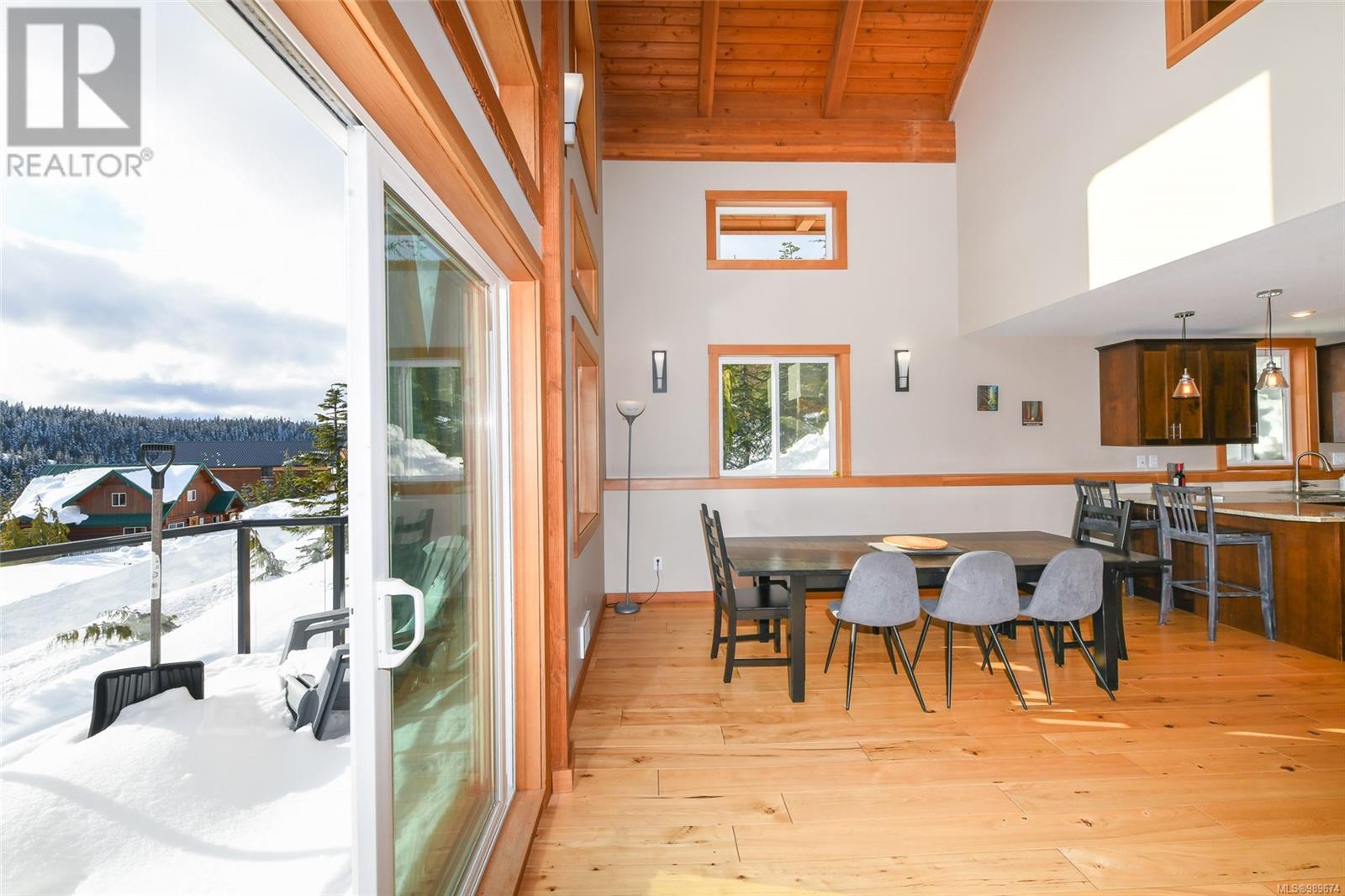 570 Arrowsmith Ridge, Courtenay