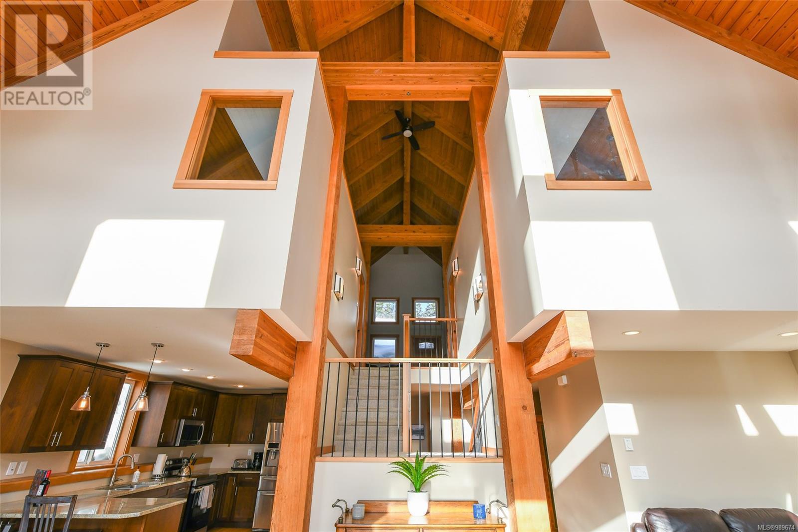 570 Arrowsmith Ridge, Courtenay real estate listing 989674