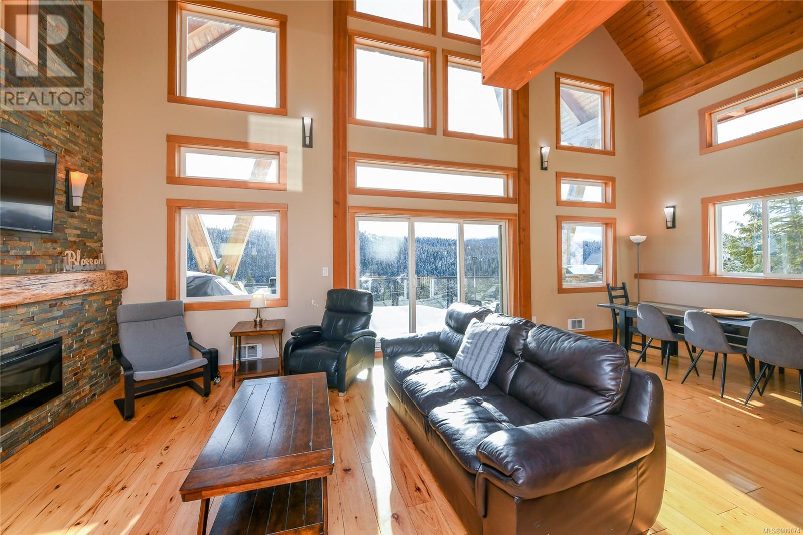 570 Arrowsmith Ridge, Courtenay real estate listing 989674