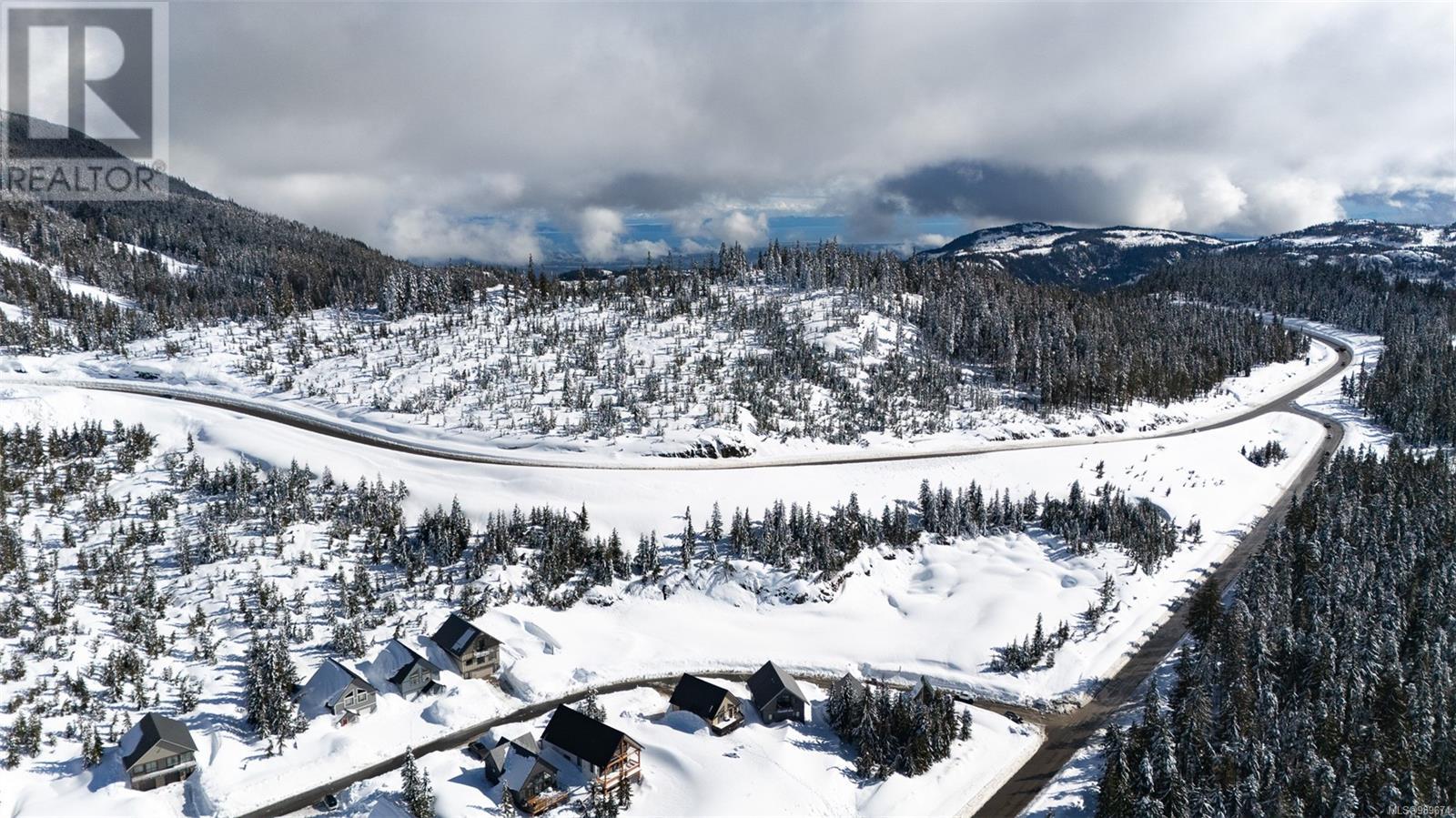 570 Arrowsmith Ridge, Courtenay real estate listing 989674