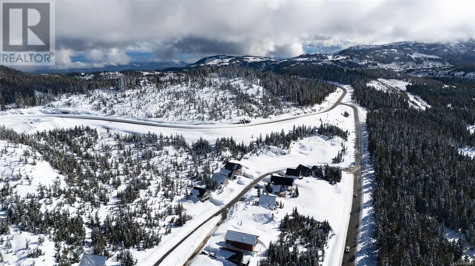 570 Arrowsmith Ridge, Courtenay real estate listing 989674