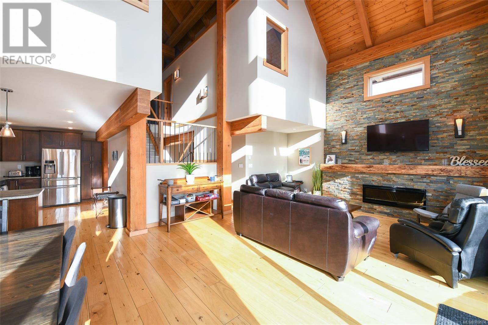 570 Arrowsmith Ridge, Courtenay real estate listing 989674
